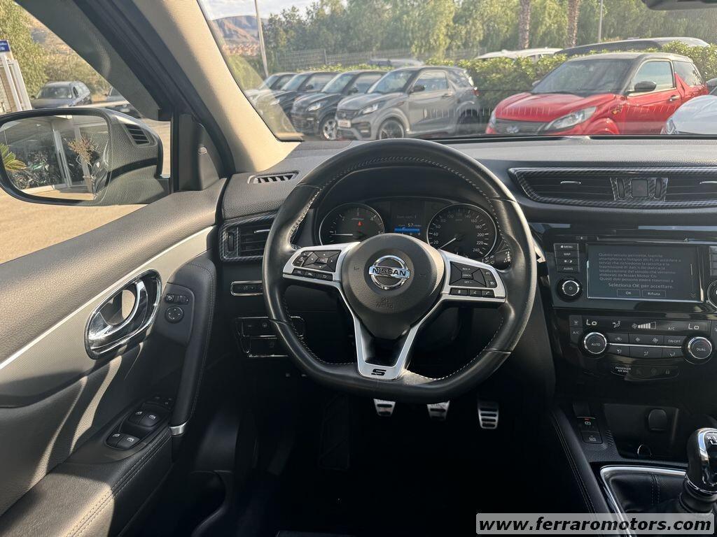 Nissan Qashqai 1.7 dCi 150 CV N-Connecta solo 63000km