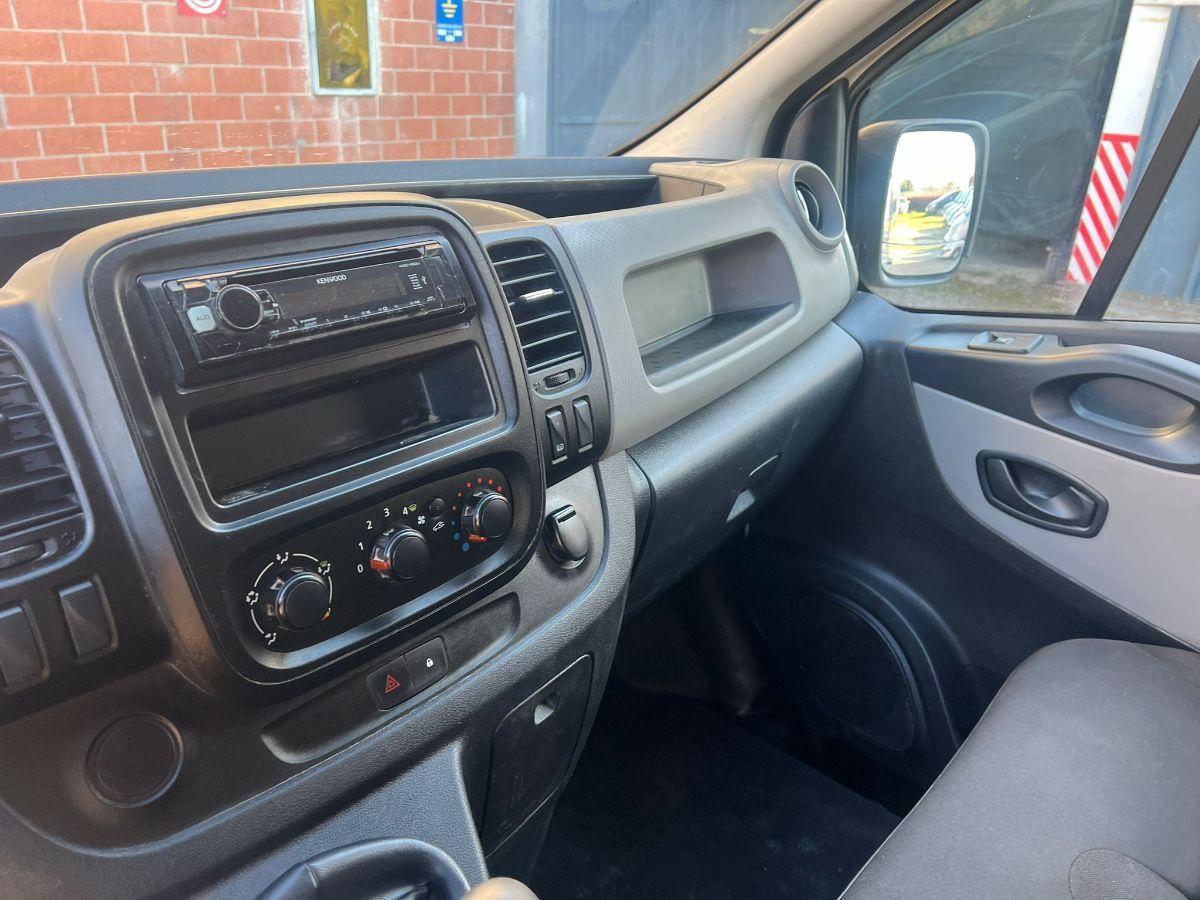 RENAULT trafic T27 1.6 dci 120cv L1H1 E6