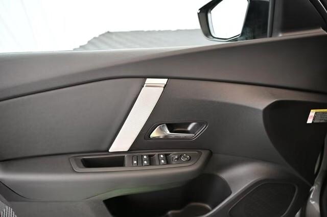 Citroen C4 X Hybrid 136 e-DCS6 Max