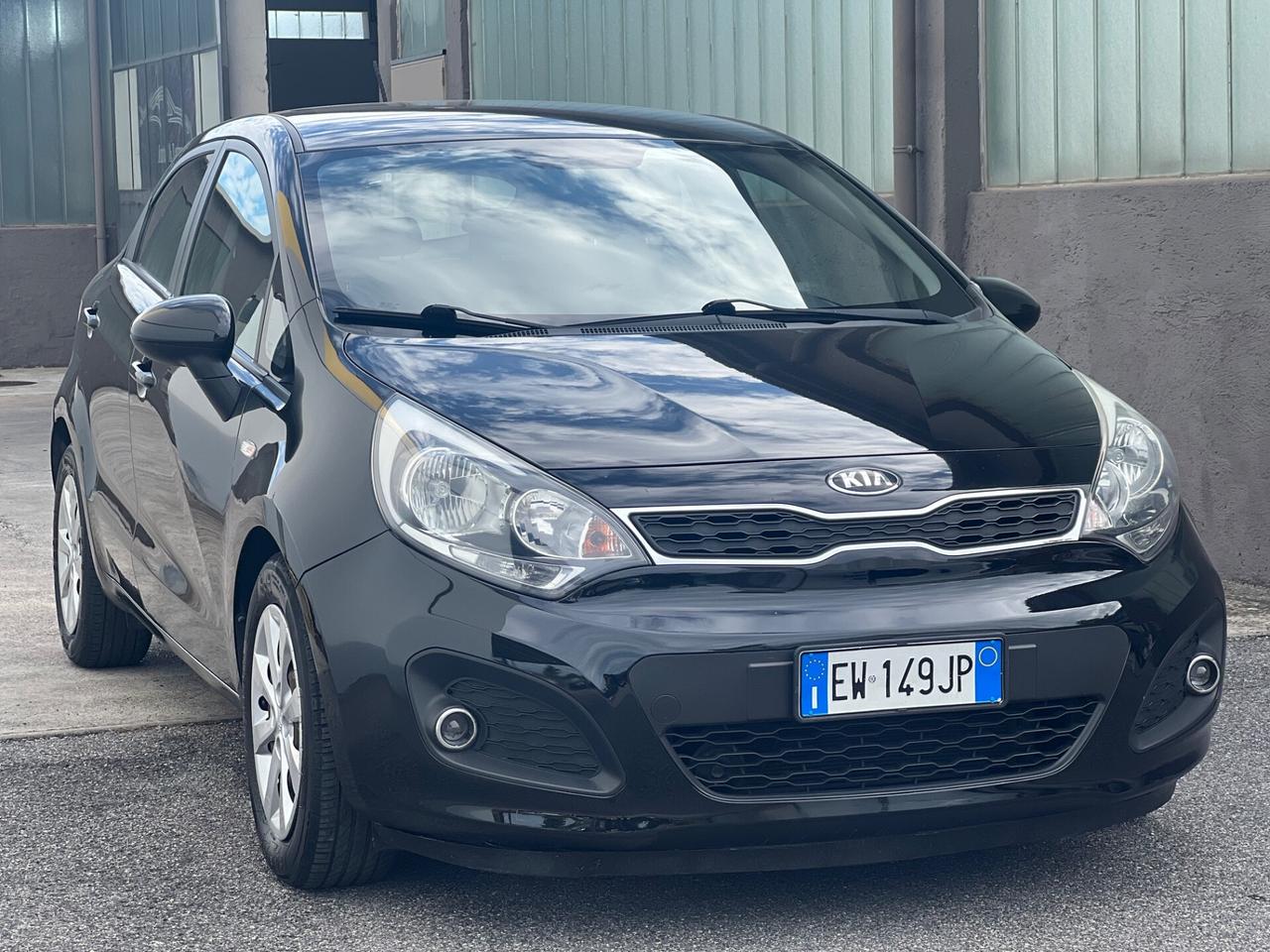 Kia Rio 1.2 benzina - adatta anche a neopatentati