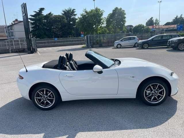 Mazda MX-5 1.5L Skyactiv-G Exclusive-Line