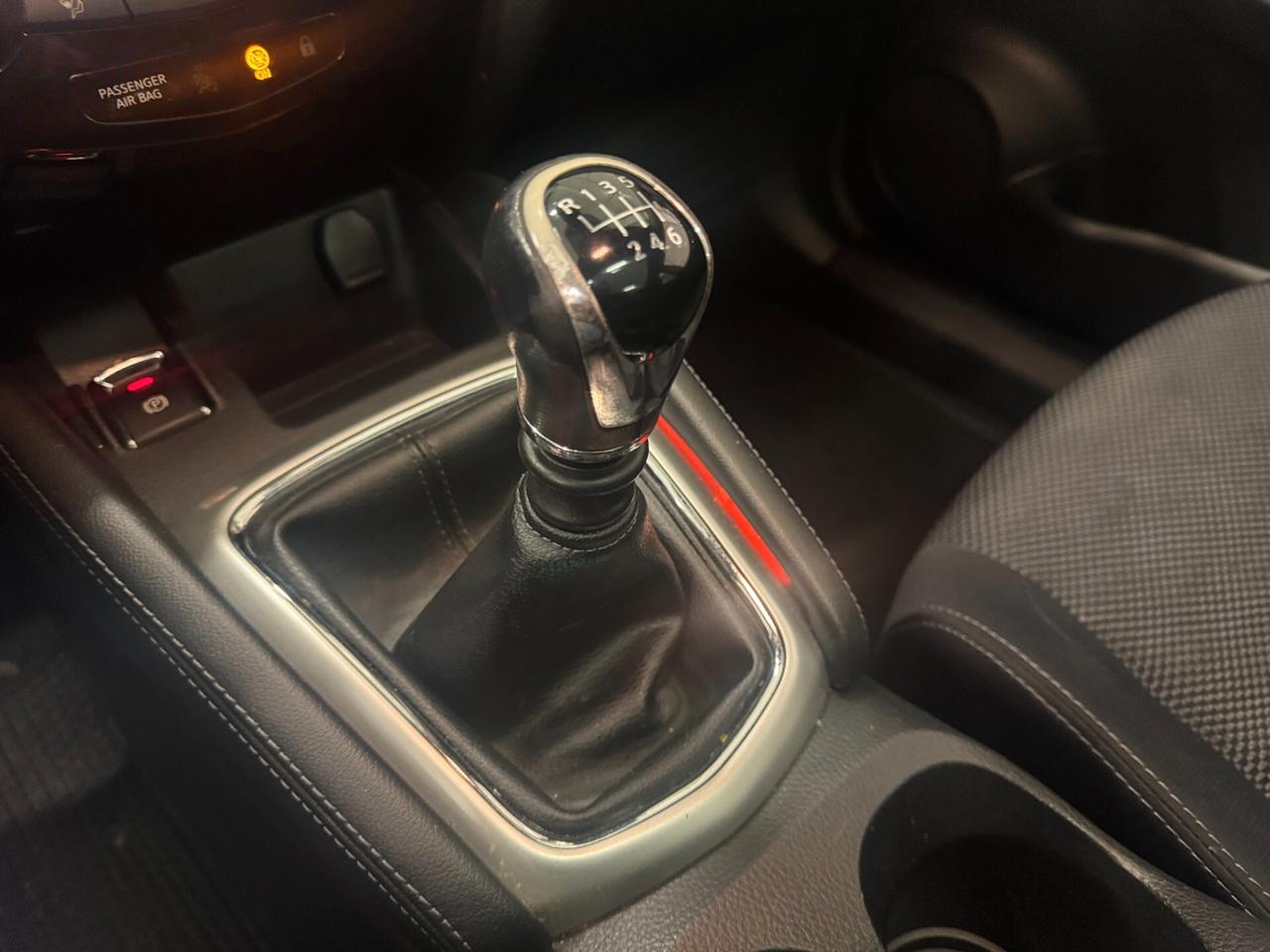 NISSAN Qashqai 1.5 dCi N-Connecta