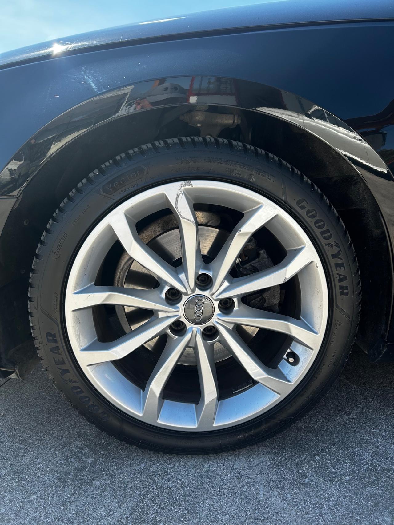 Audi A4 2.0 TDI clean diesel multitronic Business Plus