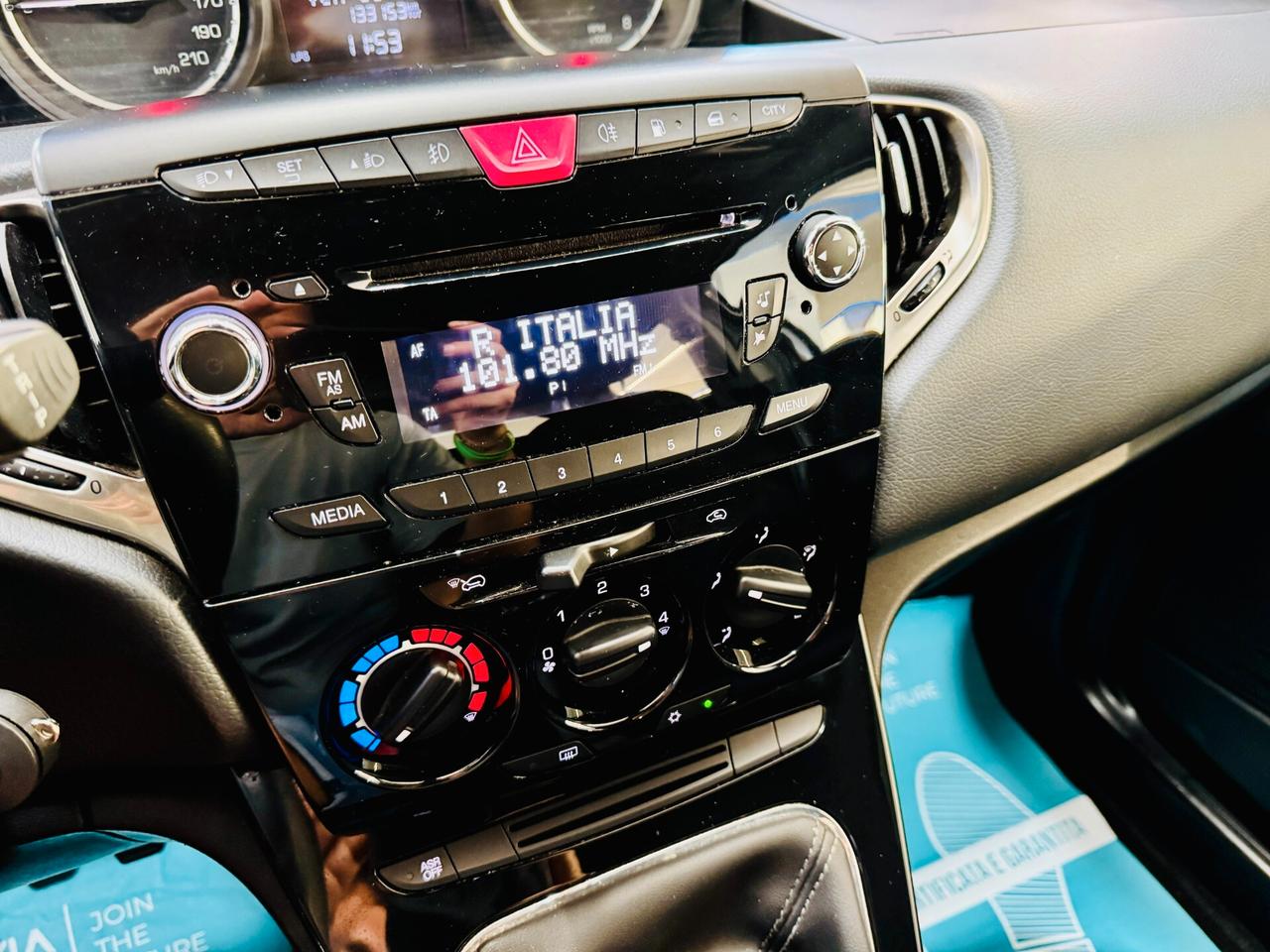 Lancia Ypsilon 1.2 BENZ/GPL 69 CV 5 porte