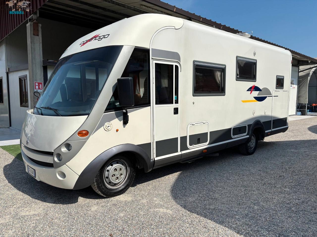 CARTHAGO CHIC I 47 - motorhome con letto matrimoniale in coda ed ampio garage