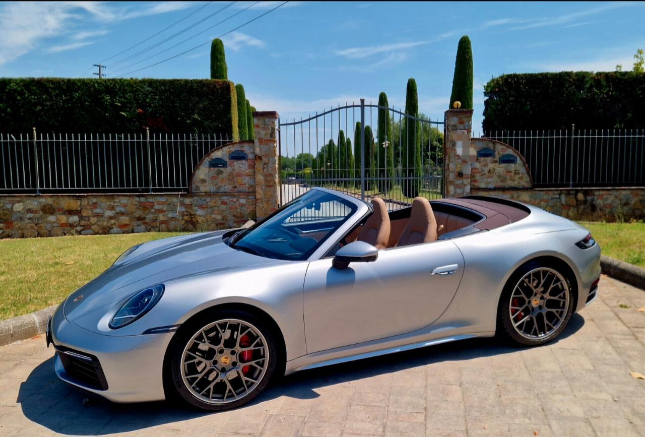 Porsche 992 4S