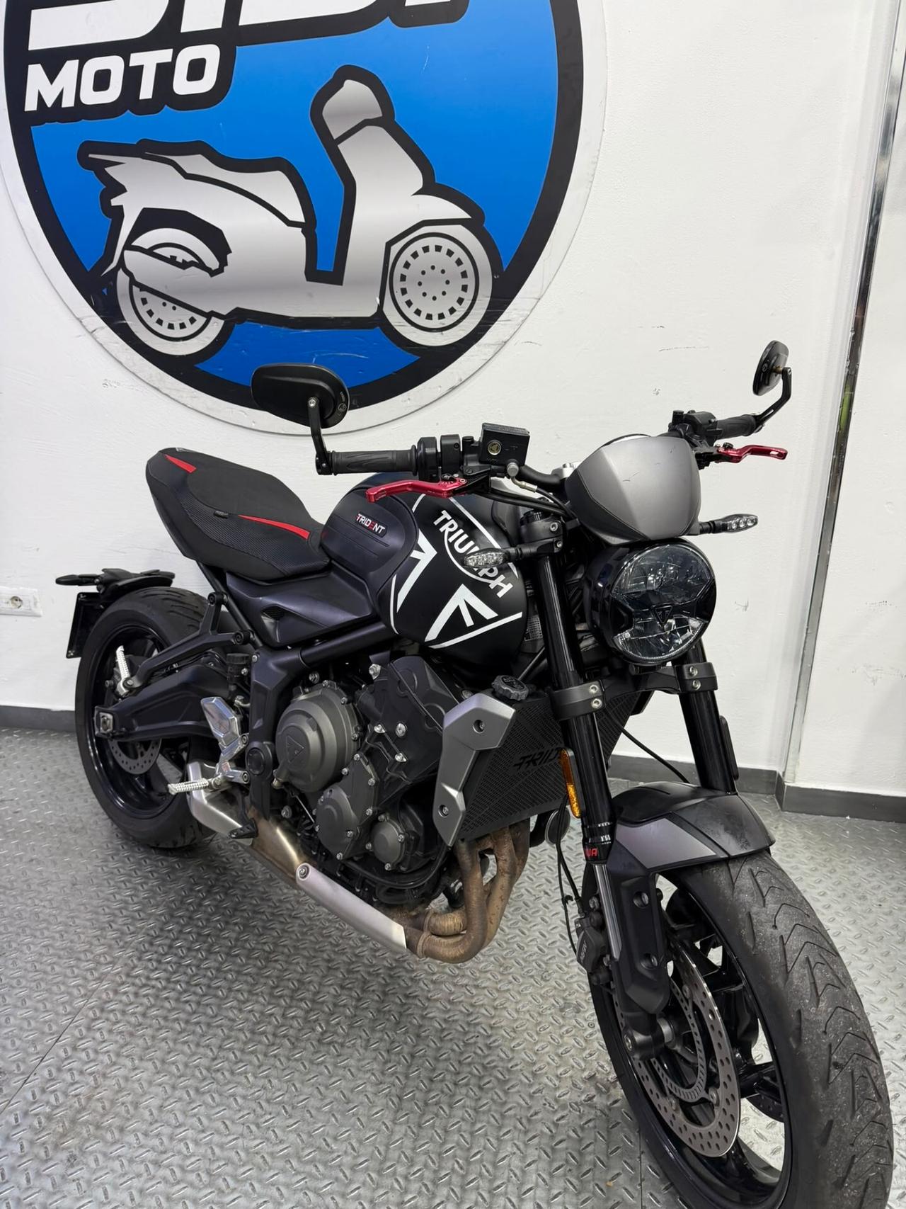 Triumph Trident 660