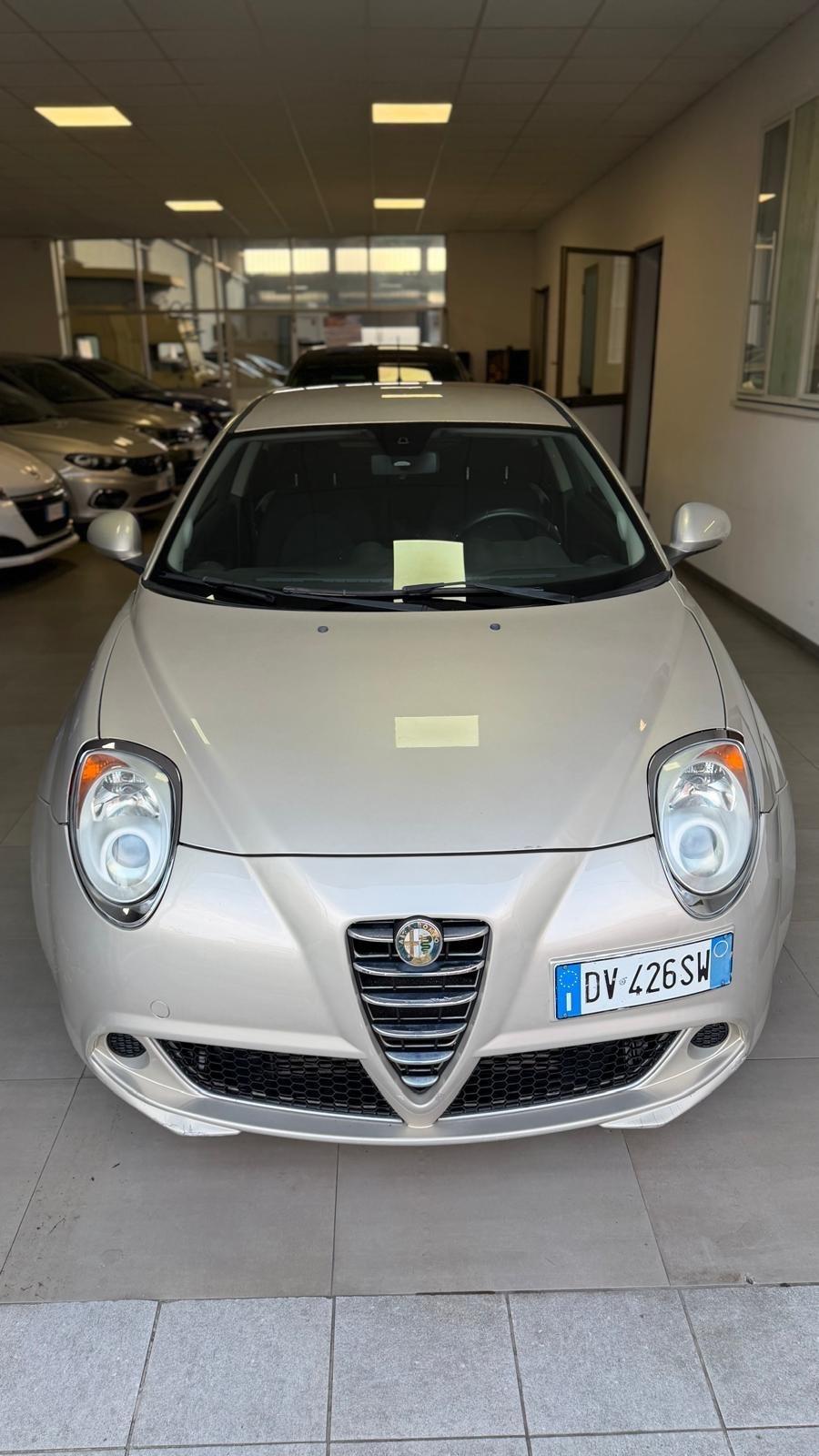 Alfa Romeo MiTo 1.6 JTDm 16V Distinctive Sport Pack