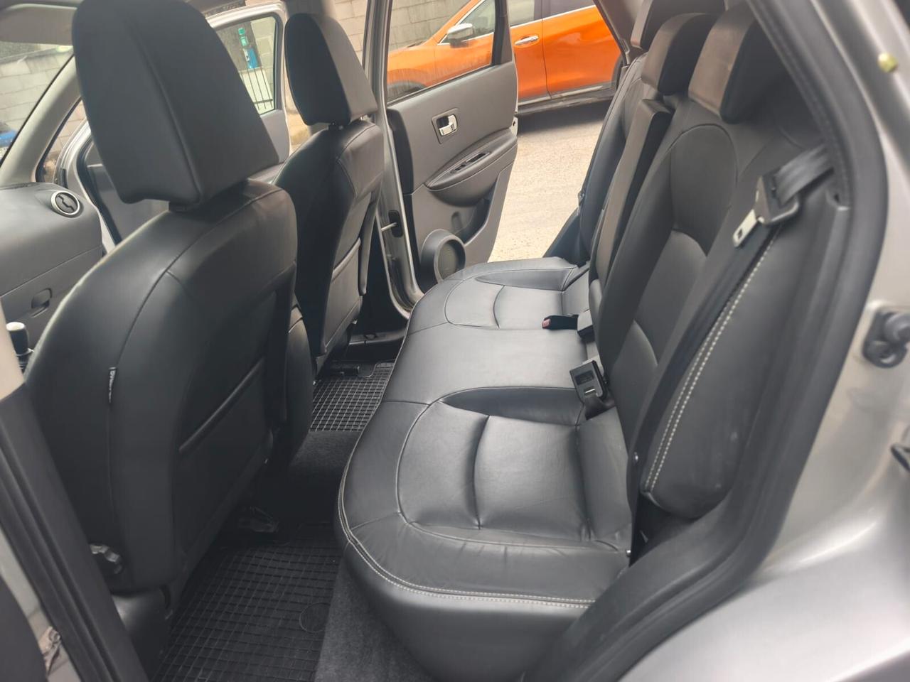 Nissan Qashqai 4×4--2008---2.0 Diesel