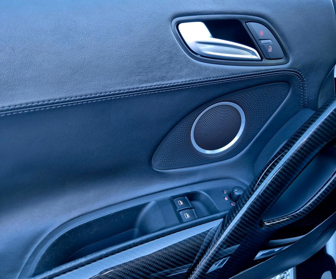 Audi R8 4.2 V8 420 cv