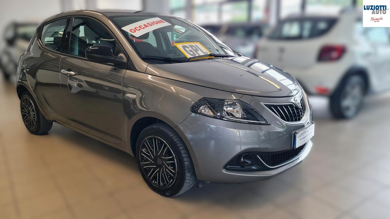 Lancia Ypsilon 1.2 GPL GOLD