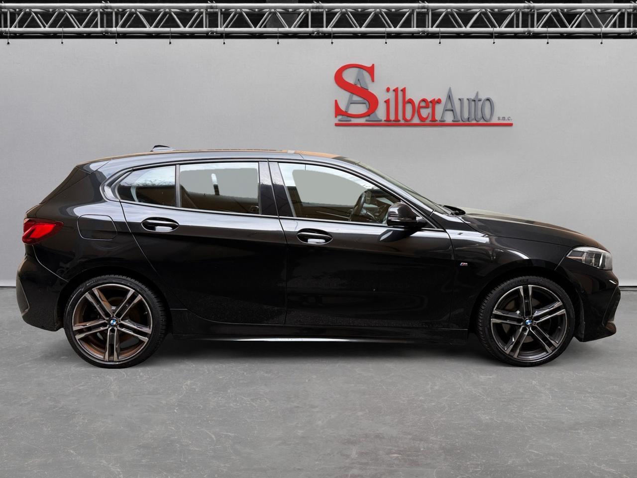 BMW 116 d M-sport -SEDILI A GUSCIO M"