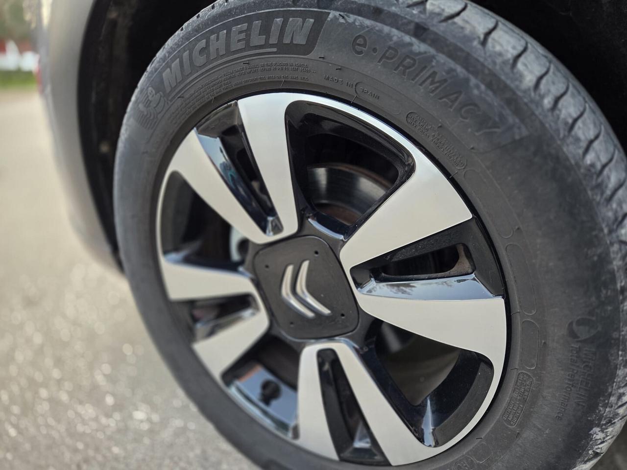 Citroen C3 1.2 83cv Shine Pack. 2023 solo*15000Km*