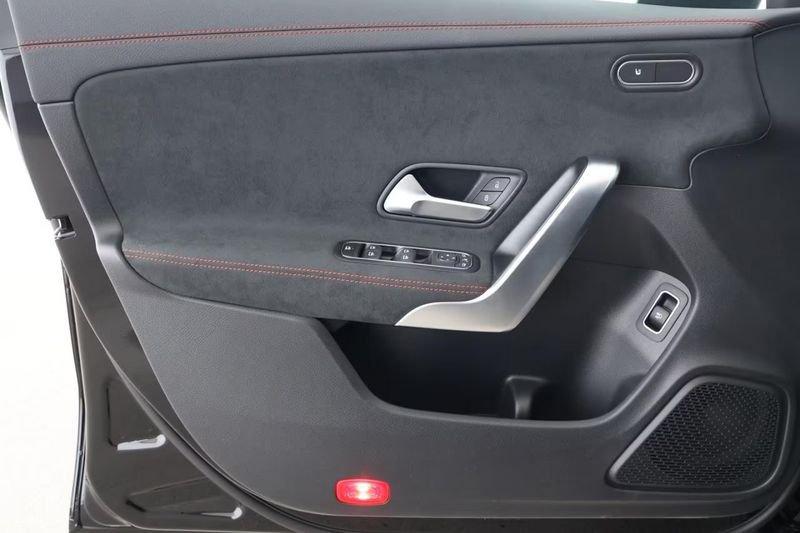 Mercedes-Benz CLA CLA 180 d Edition AMG Line NIGHT CAMERA 360 MBUX LED DISTRONIC