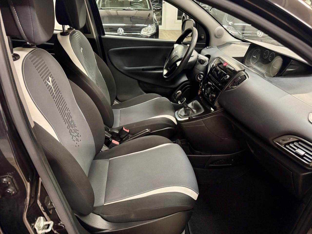 Lancia Ypsilon GPL Ecochic Gold