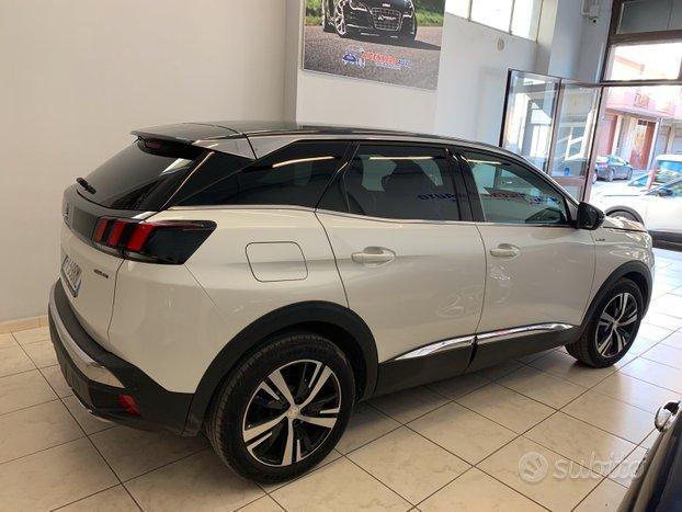 Peugeot 3008 Anno 2018 Eat8 m.o.t.ore 1500 130cv