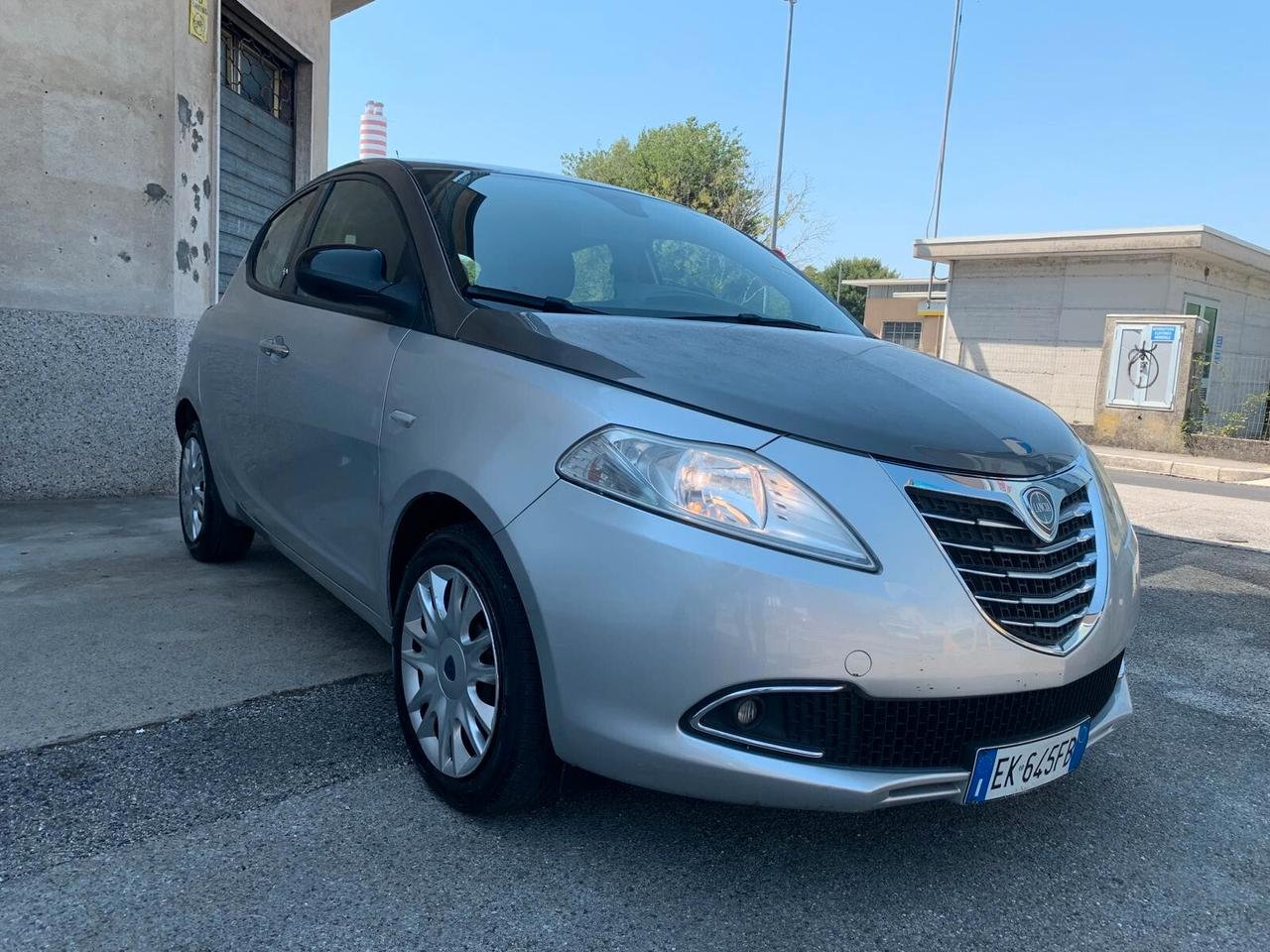 Lancia Ypsilon 1.3 MJT 95 CV 5 p. S&S Neopat.