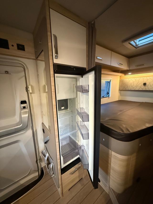 WEINSBERG CARASUITE 650 CLIMA BASCULANTE MATRIMONIALE PELLE