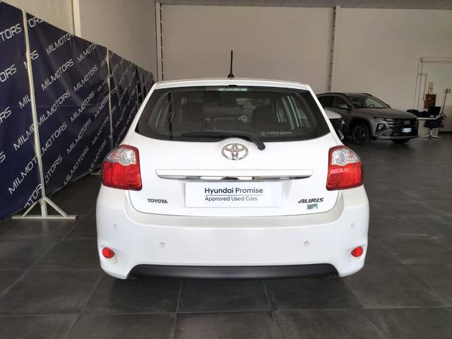 TOYOTA Auris 1.4 D-4D 5 porte