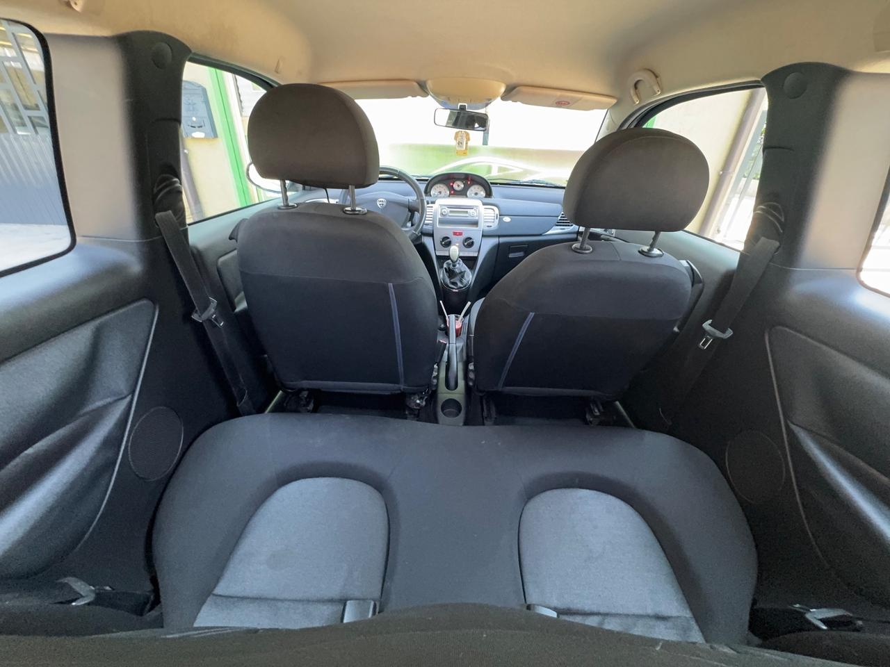 Lancia Ypsilon 1.2 69 CV Diva 2011 NEOPATENTATI