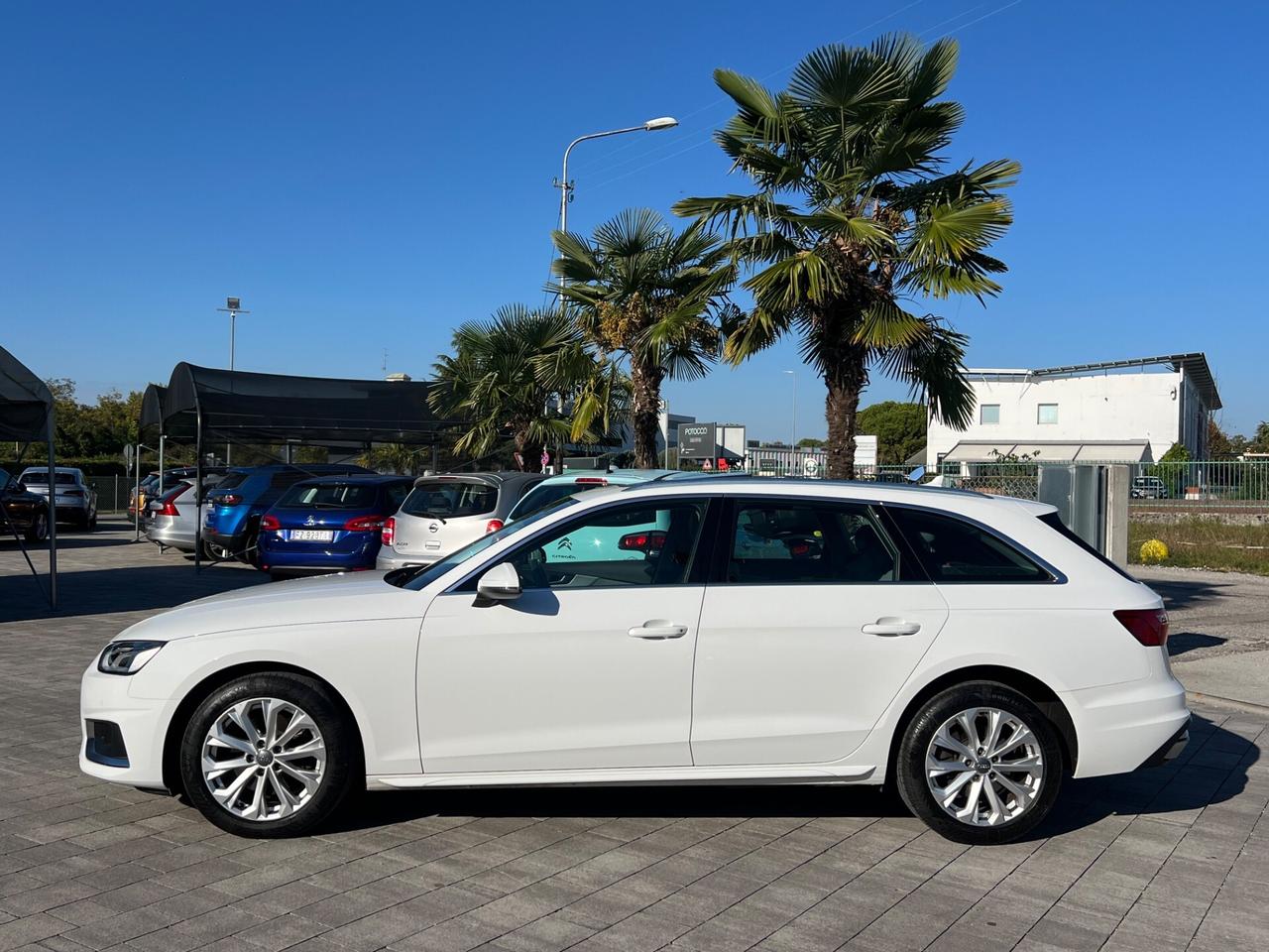 Audi A4 Avant 40 TDI S tronic Business Advanced
