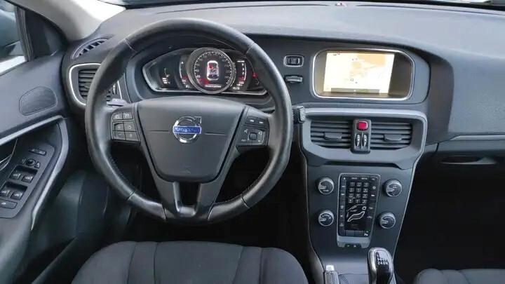 Volvo V40 D2 Momentum