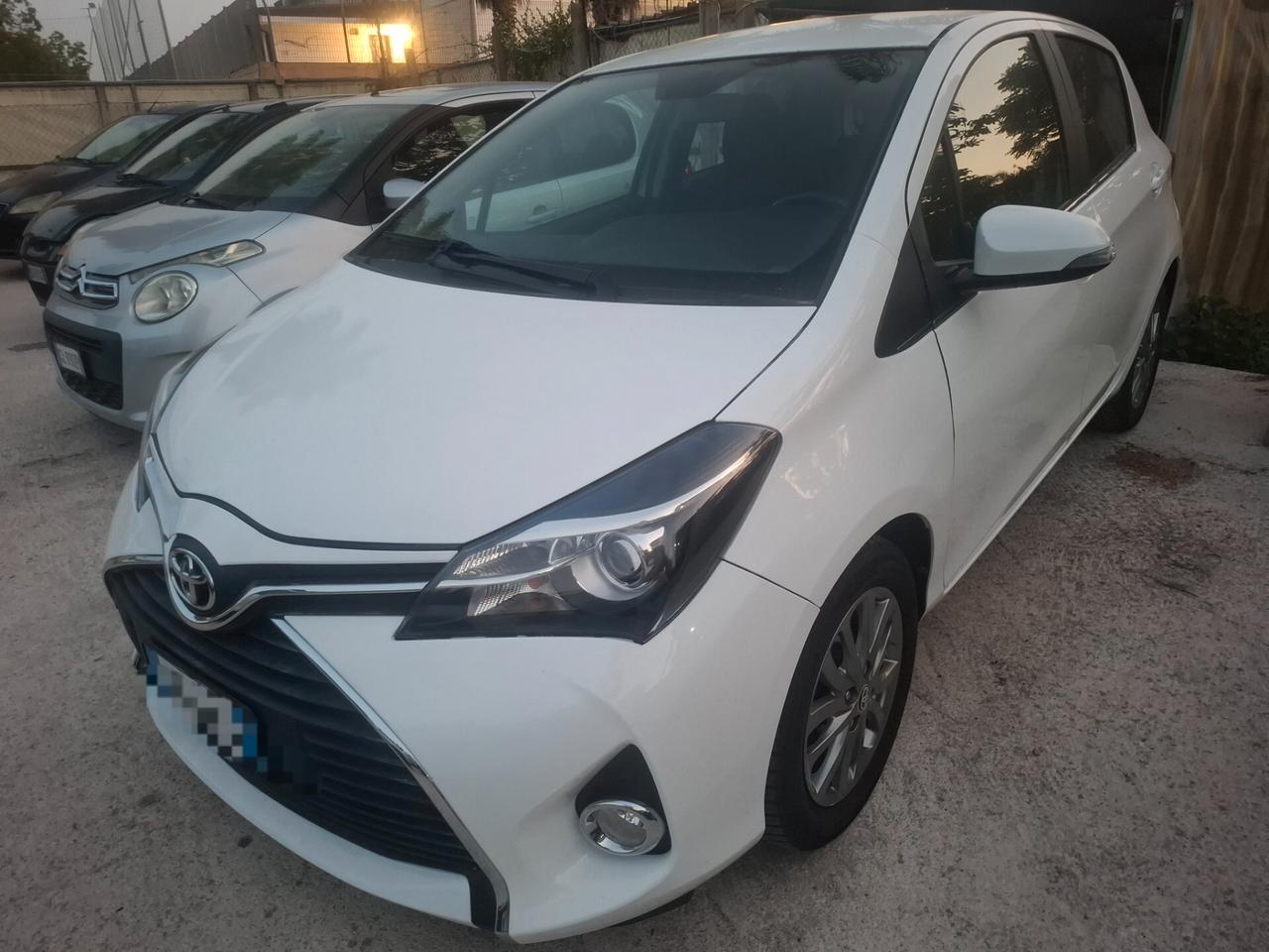 Toyota Yaris 1.0 5 porte