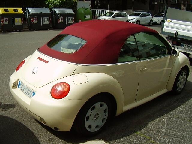 Volkswagen New Beetle 1.4 Cabrio GPL NEOPèATENTATI