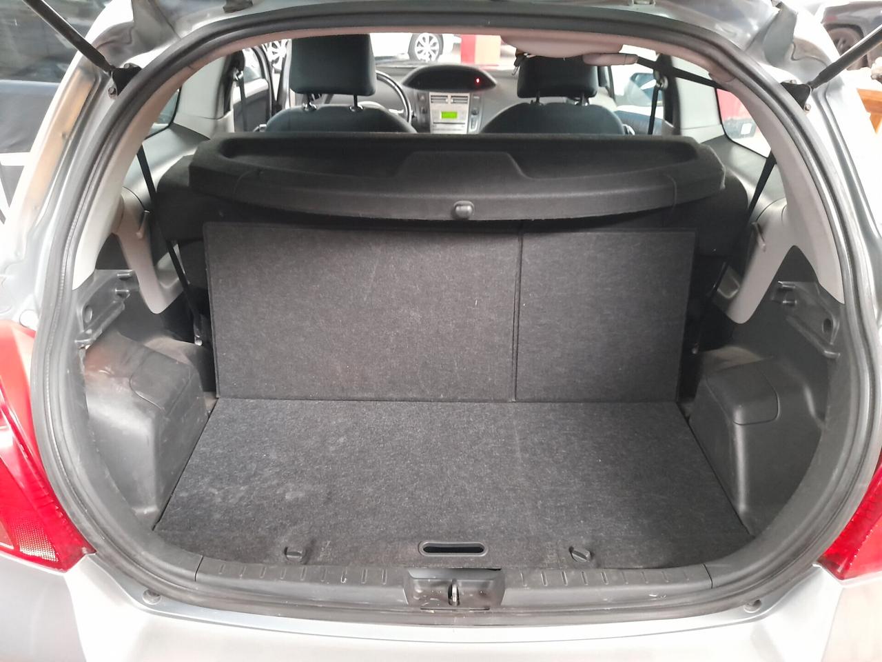 Toyota Yaris 1.3 3 porte Navi
