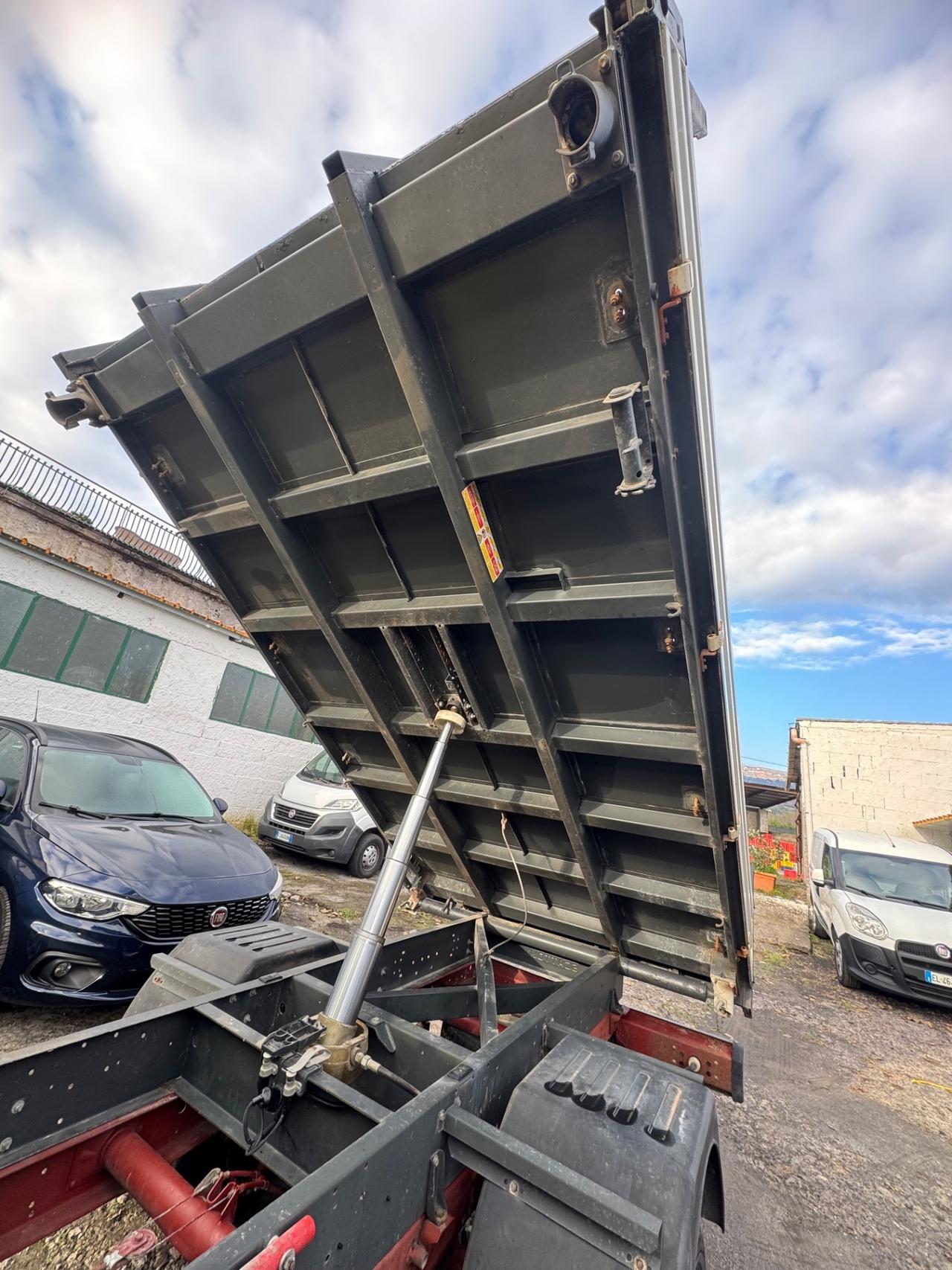 Iveco Daily 35.12 2.8 TDI ribaltabile 3 laterale