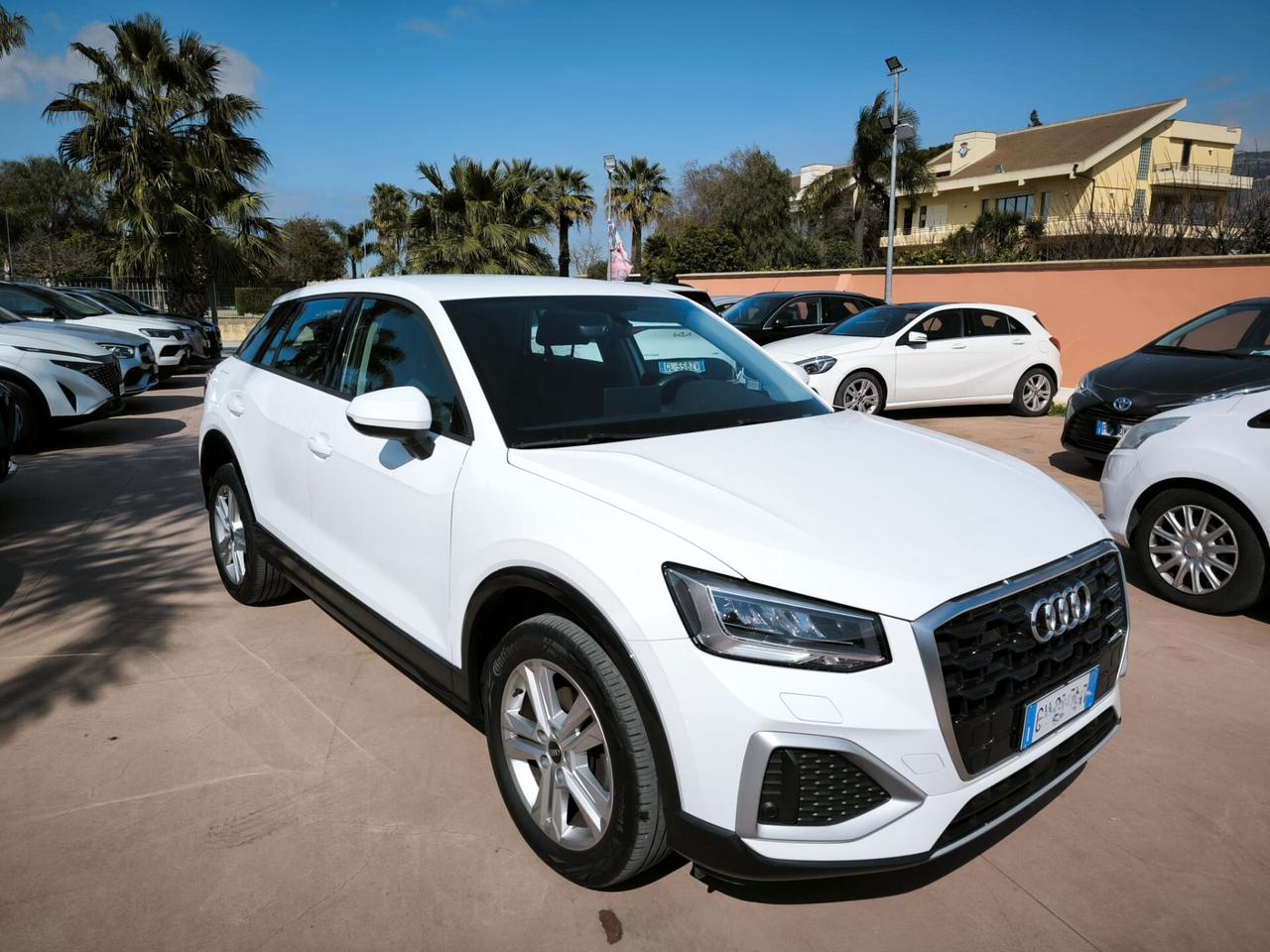 Audi Q2 30 TDI Business