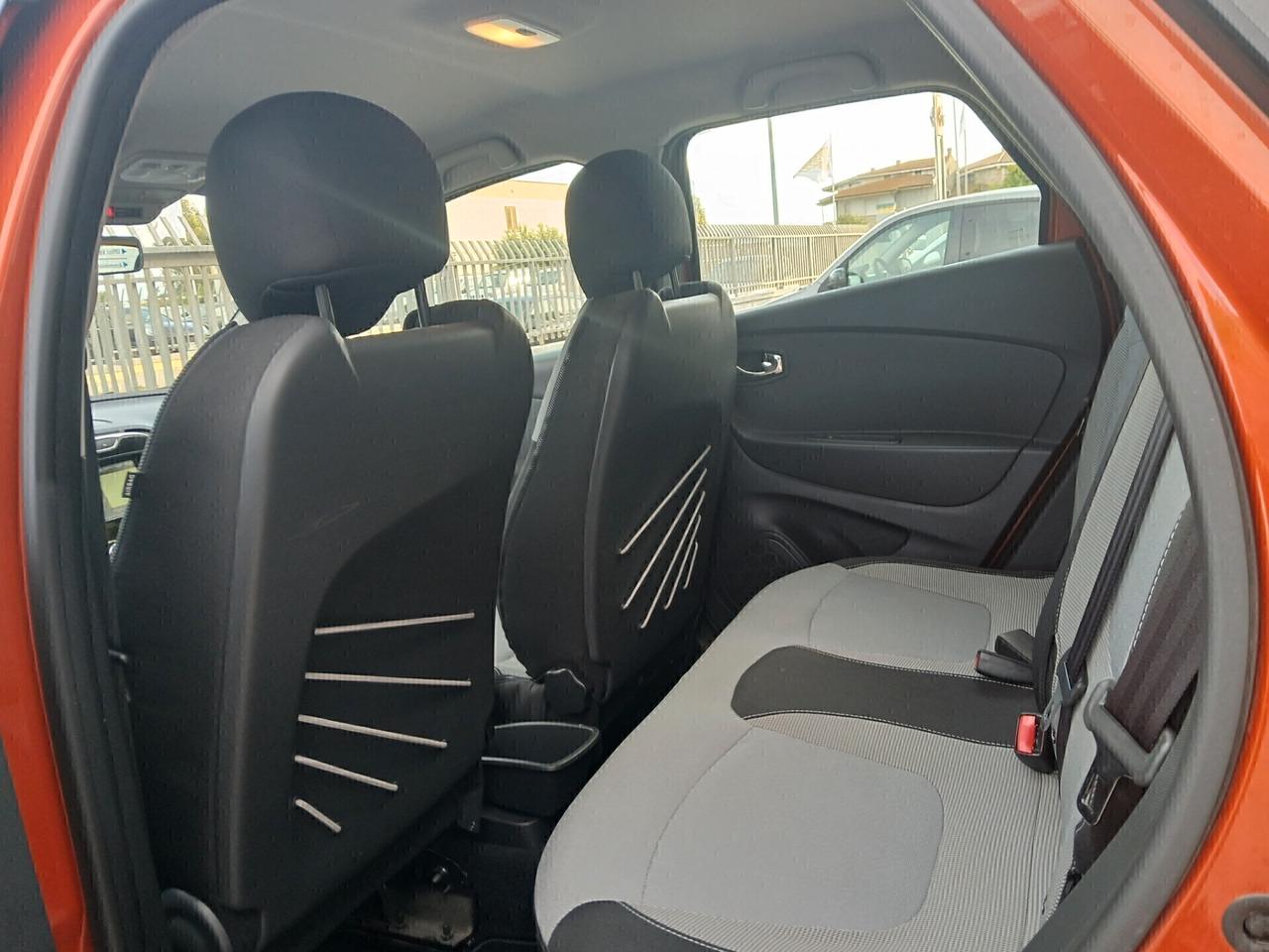 RENAULT Captur Energy R-Link 1.200 TCE 120cv Autom.