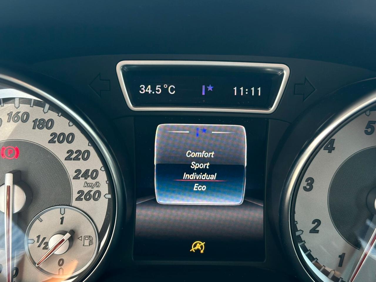Mercedes-benz GLA 180 Premium