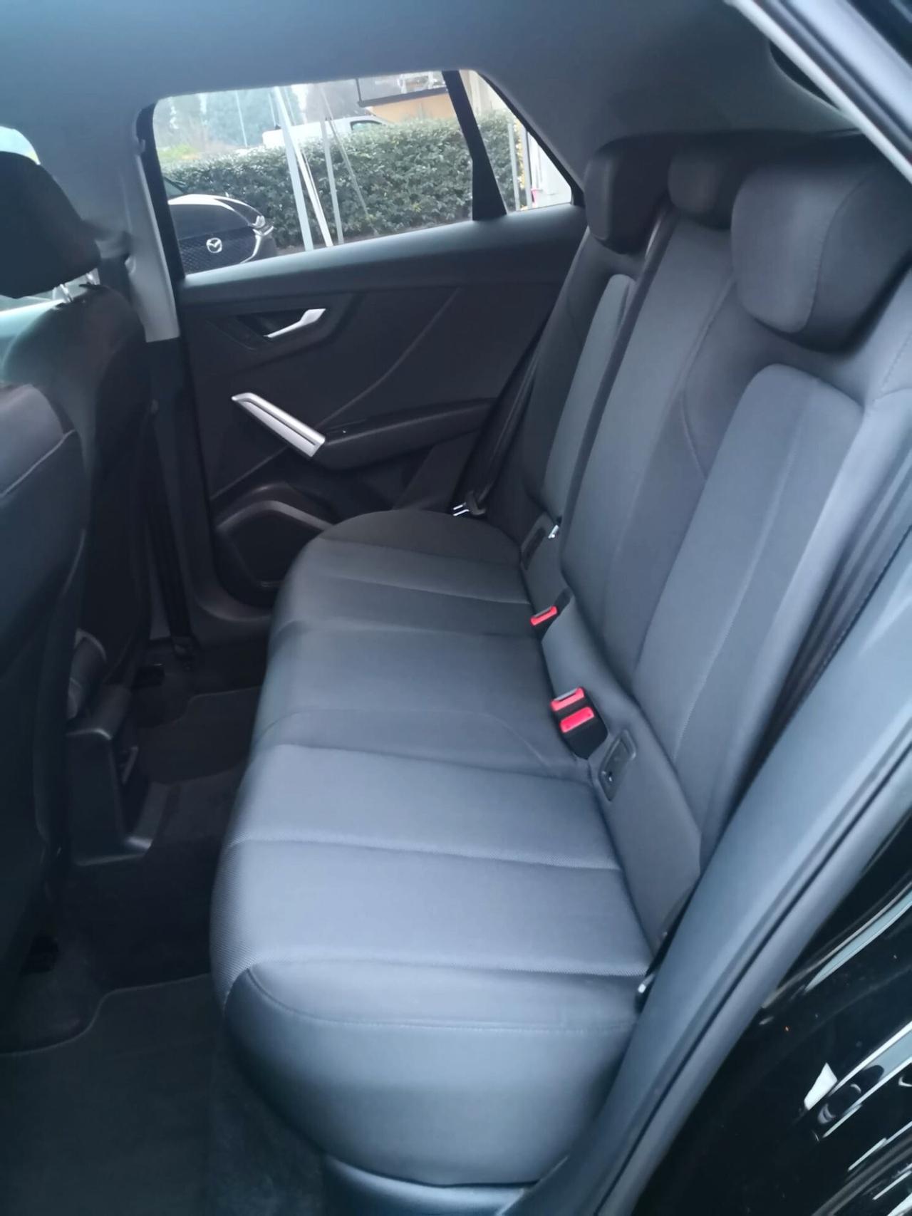 Audi Q2 30 TDI Business ***COCKPIT DISPLAY***KEYLESS***