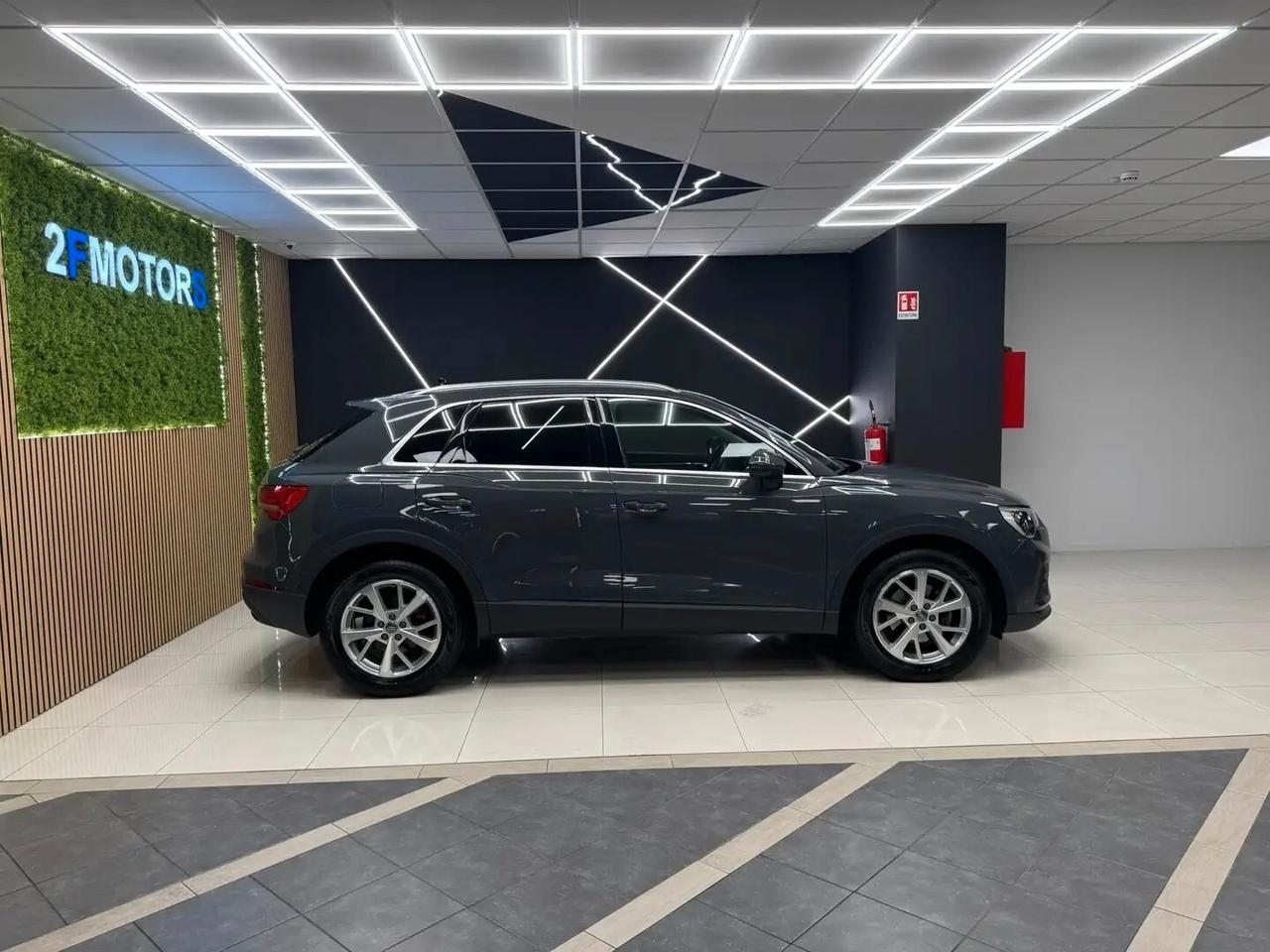 Audi Q3 35 TDI S tronic Business