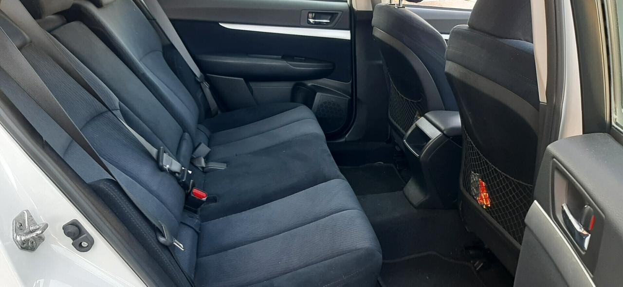 SUBARU OUTBACK 2.5i Bi-Fuel Trend