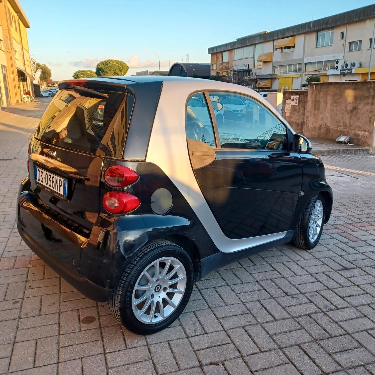 SMART FOR TWO 1.0 NEOPATENTATI AUTOM CAMBIO RIFATTO