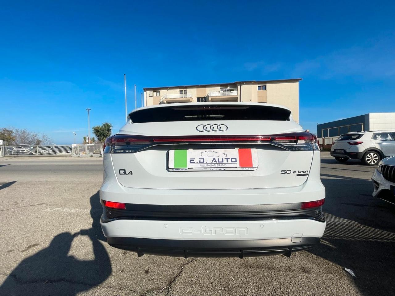 Audi Q4 50 e-tron quattro S line edition