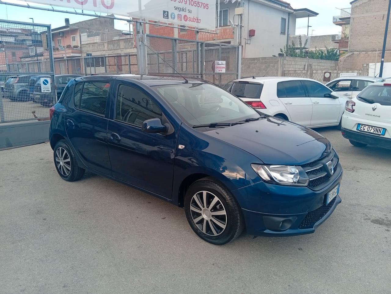 Dacia Sandero 900cc gpl con 12 mesi di garanzia-2016