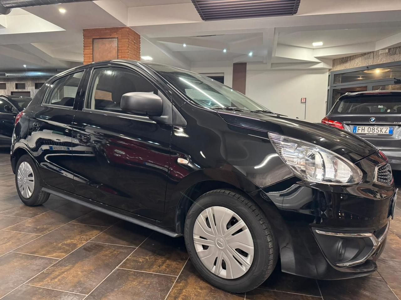 Mitsubishi Space Star 1.0 Invite