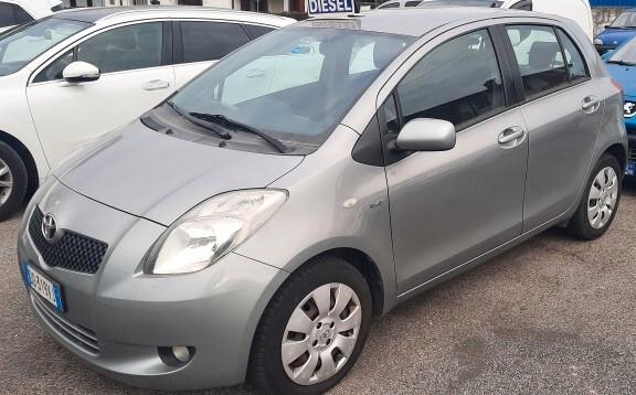 Toyota Yaris 1.4 16V Pop