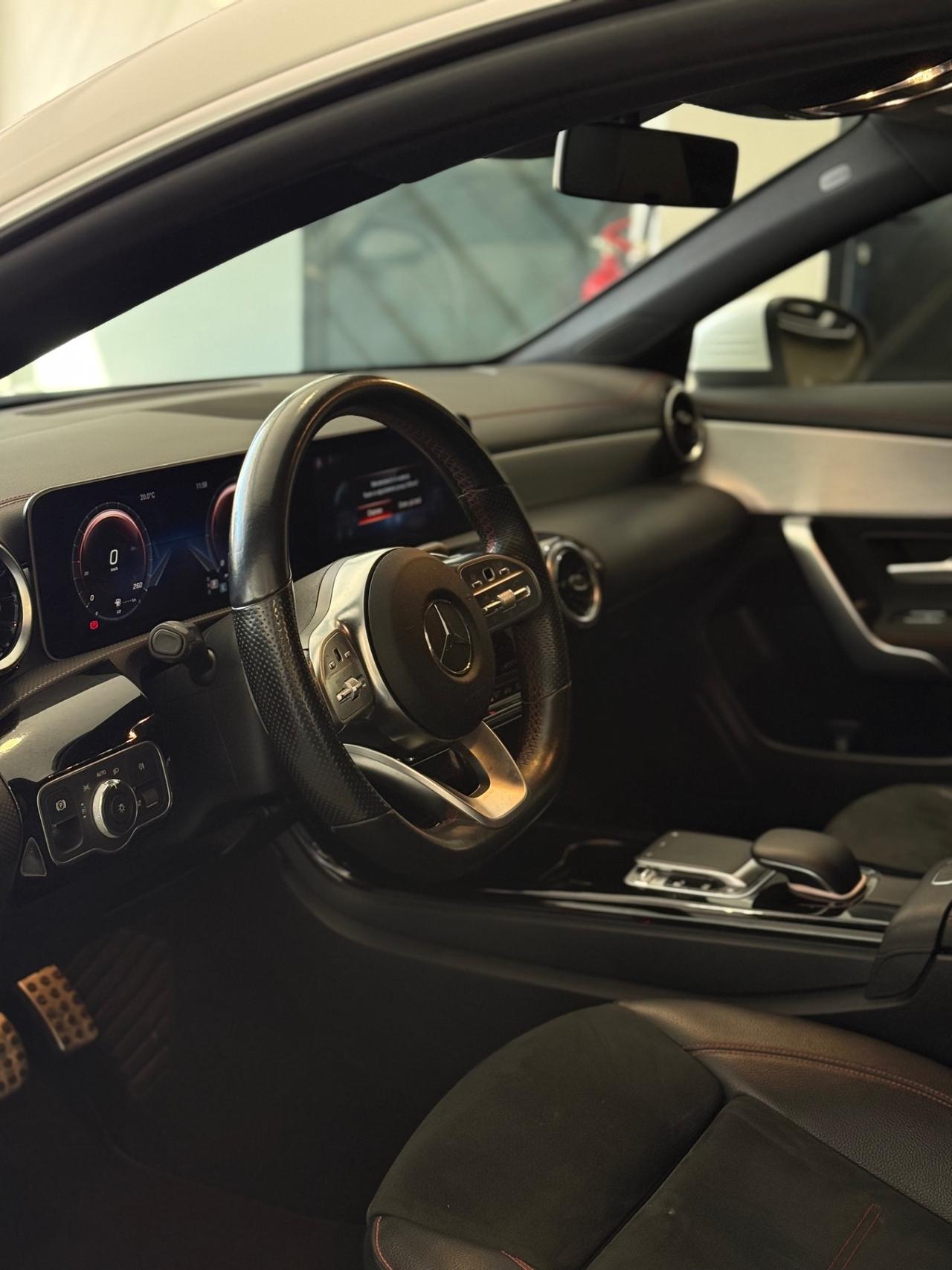 Mercedes-benz CLA 180 d Automatic Premium