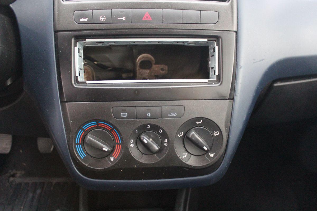 FIAT - Grande Punto - 1.3 MJT 75 CV 5p. Dynamic