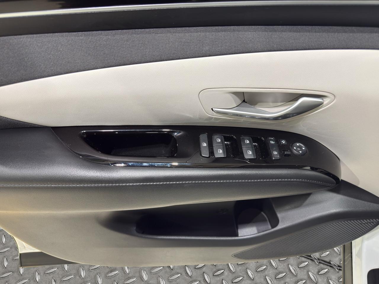 Hyundai Tucson 1.6 HEV aut.Exellence Lounge + Deluxe Pack