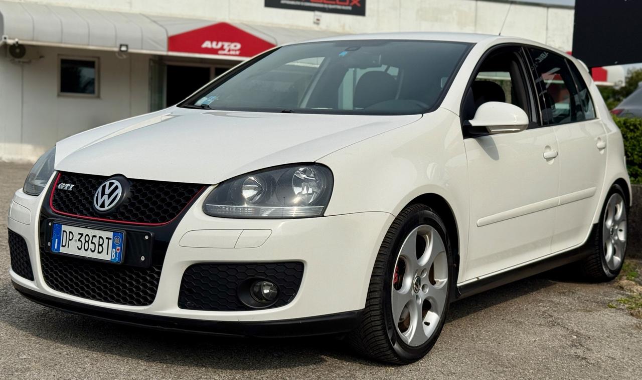 Volkswagen Golf GTI 200CV 2008 DSG