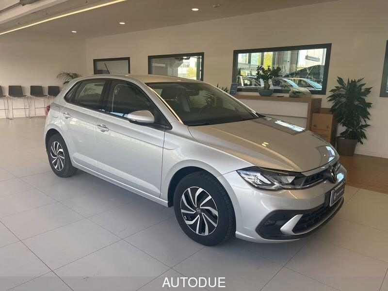 Volkswagen Polo VI 2022 1.0 tsi Life 95cv dsg