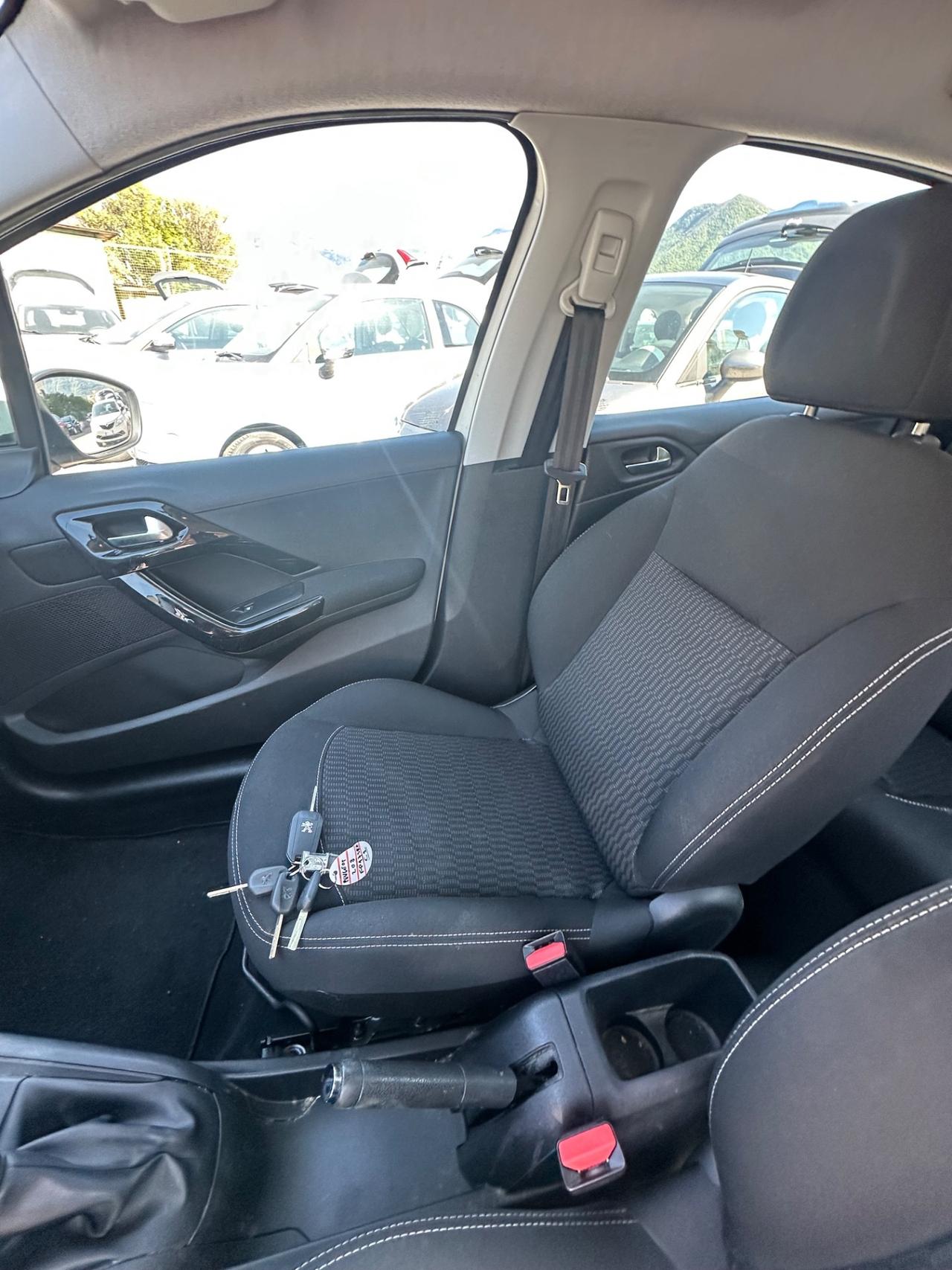 Peugeot 208 BlueHDi 75 S&S 5 porte Active