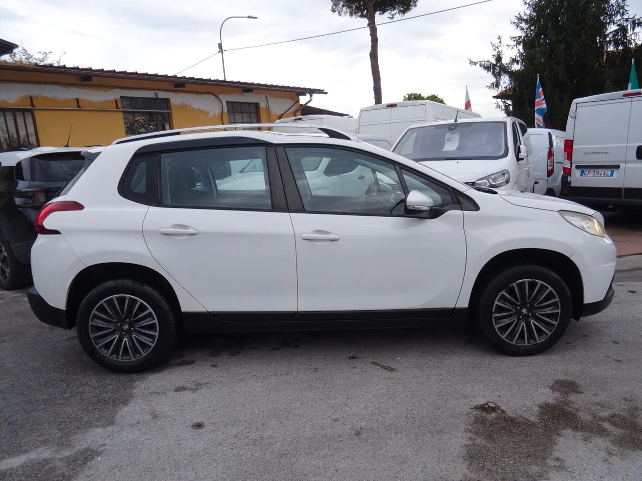 Peugeot 2008 PureTech 82 Active OK NEOPATENTATI