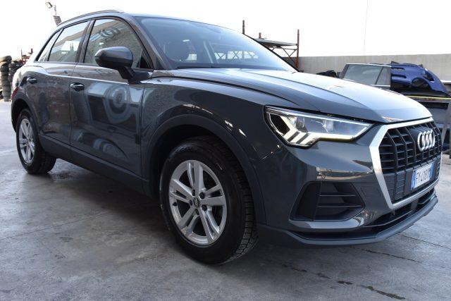 AUDI Q3 35 TDI S tronic Business *Cockpit, led, Navi*