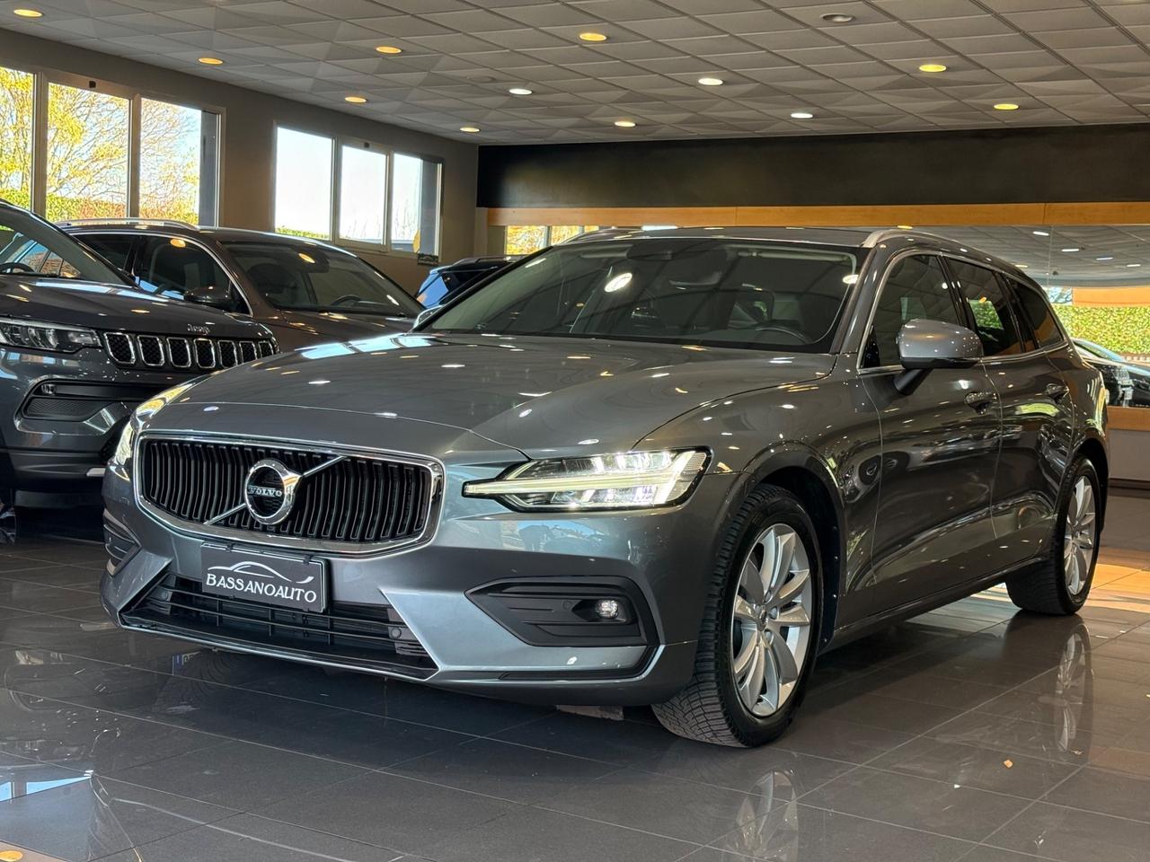 Volvo V60 B4 (d) Geartronic Momentum Business Pro